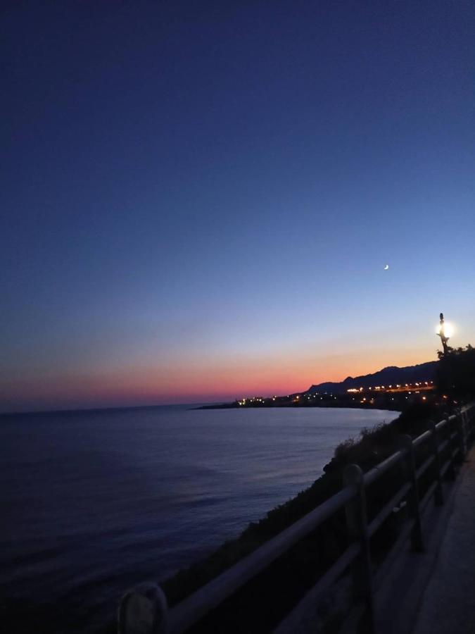 Katovigli Seaview Apartment Makrýgialos Exteriér fotografie
